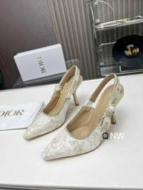 Picture of Dior Shoes _SKUDiorsz35-40NW07153805